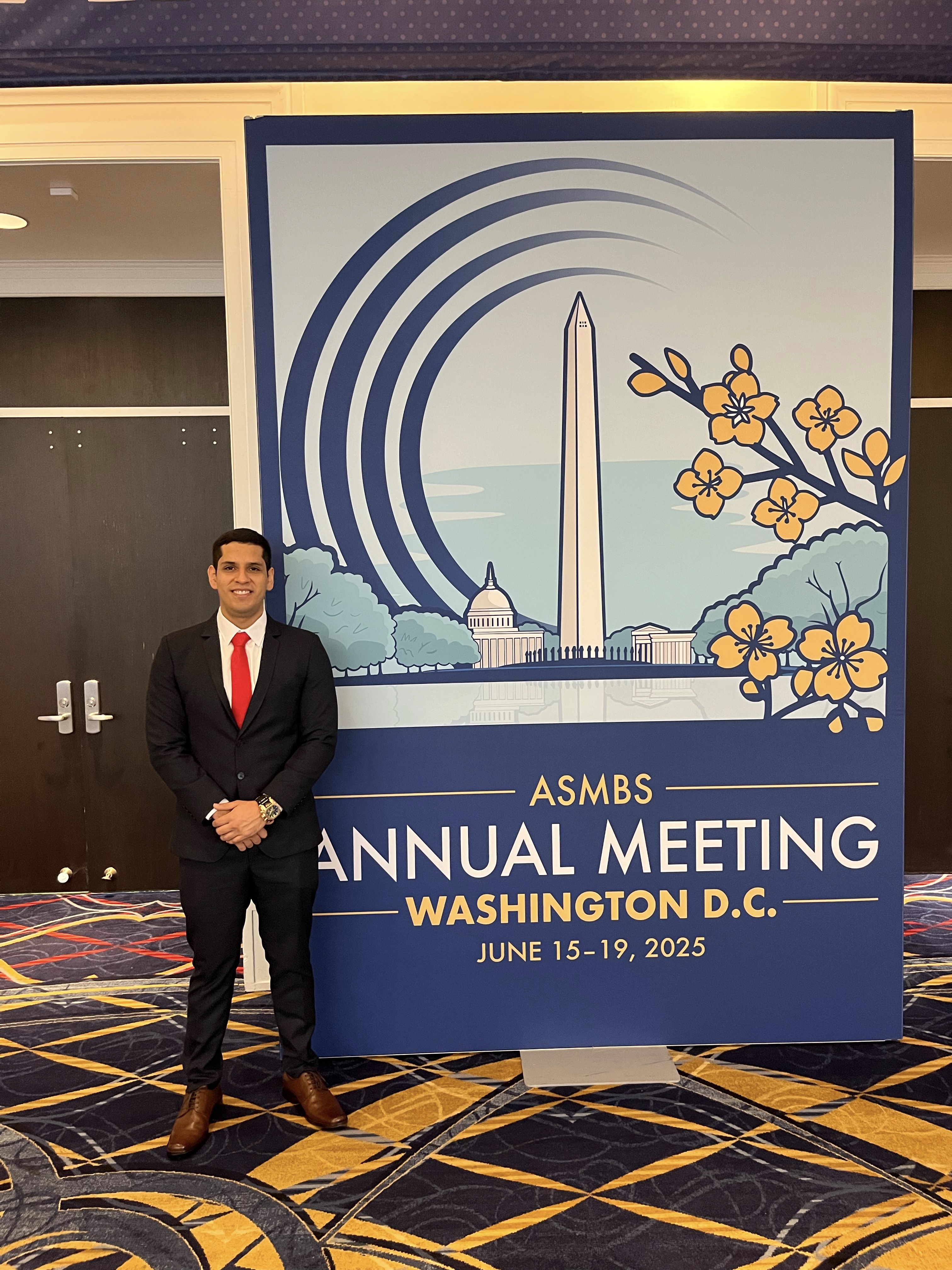 Dr. Oscar Tuesta García